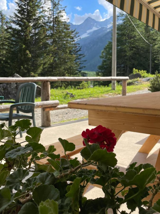 Hotel Gembro Chiesa in Valmalenco Exterior foto