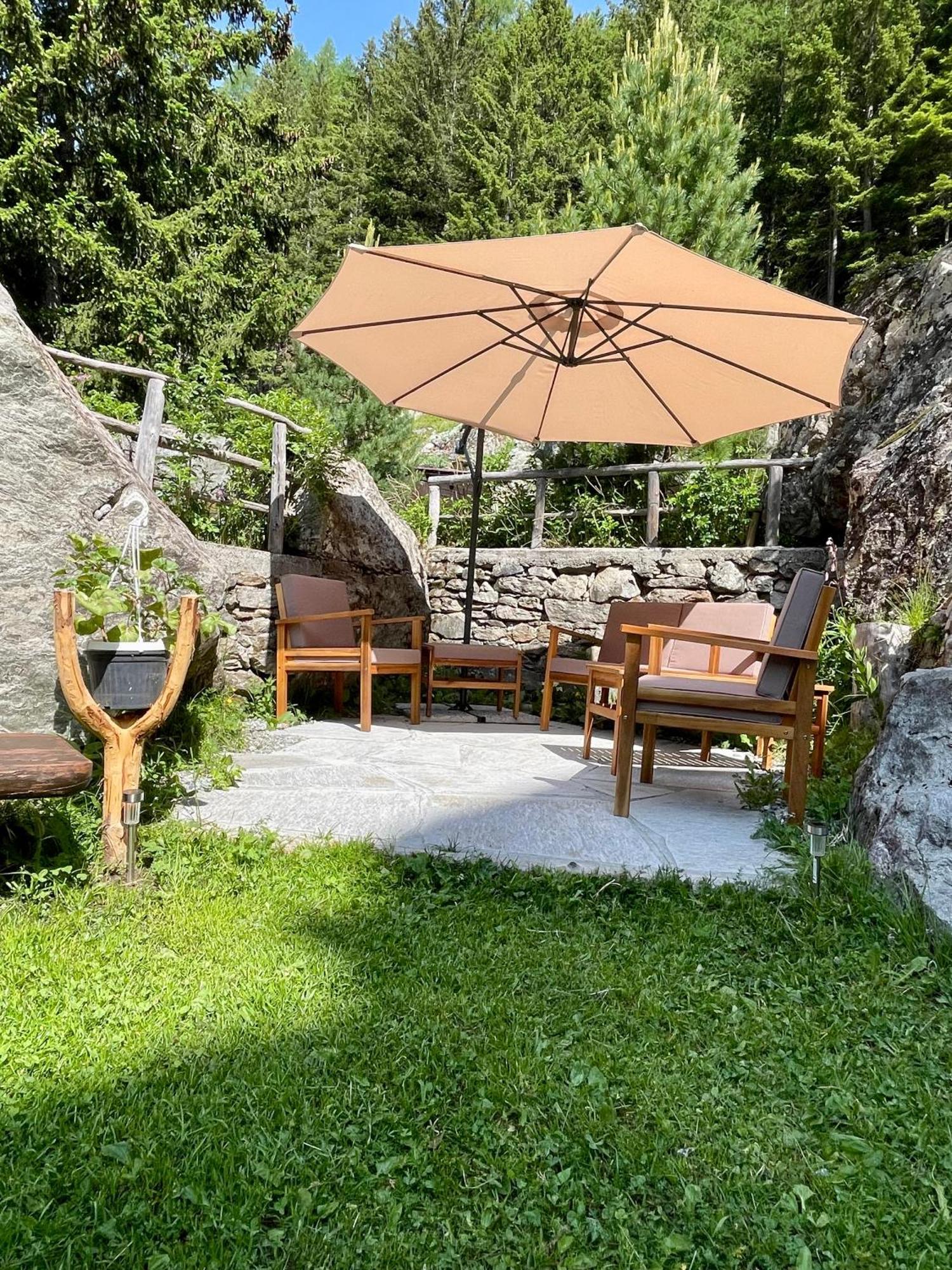 Hotel Gembro Chiesa in Valmalenco Exterior foto