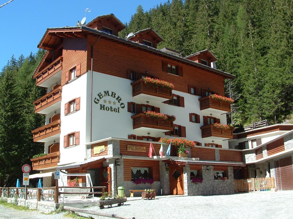 Hotel Gembro Chiesa in Valmalenco Exterior foto