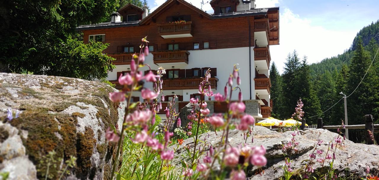 Hotel Gembro Chiesa in Valmalenco Exterior foto