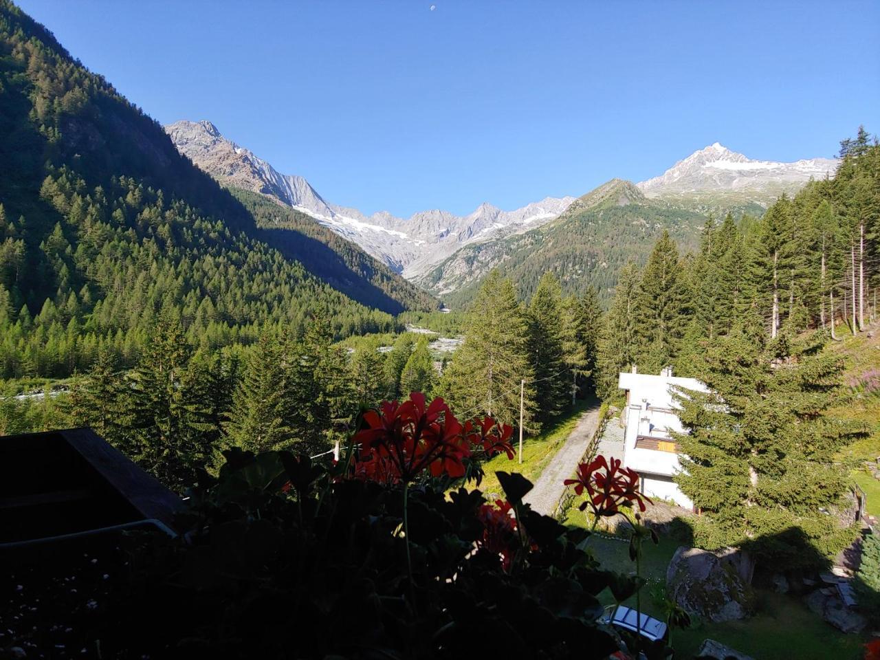 Hotel Gembro Chiesa in Valmalenco Exterior foto